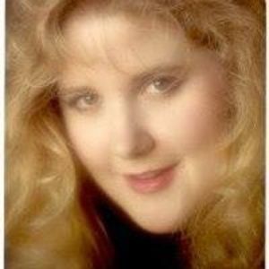 Meet your Posher, Holee